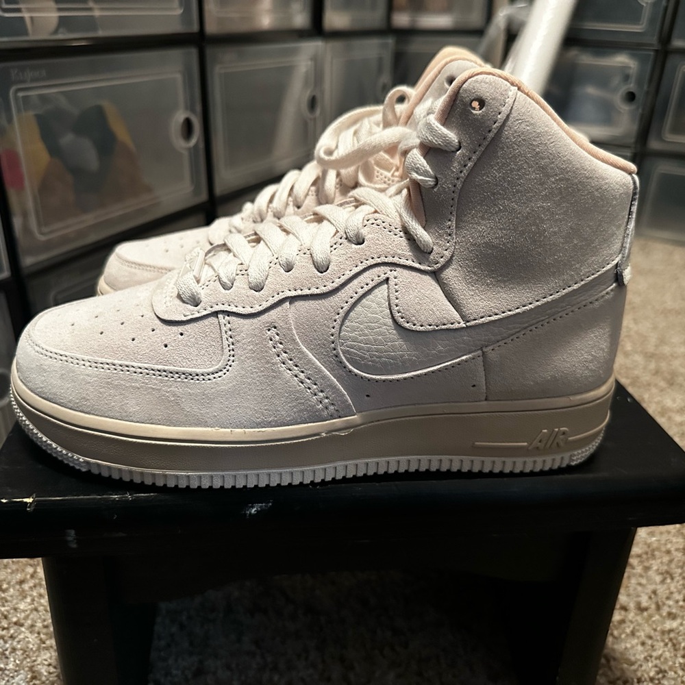 Women Nike High Top Suede Forces